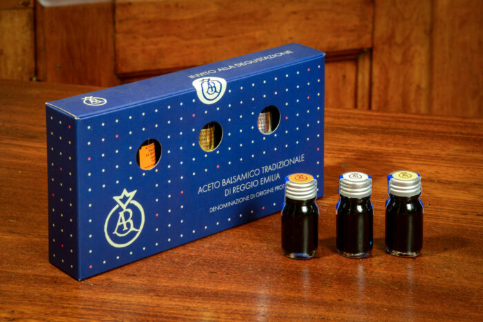 Trittico Box - Tris set of Traditional Balsamic Vinegar of Reggio Emilia PDO - 10ml - Image 3