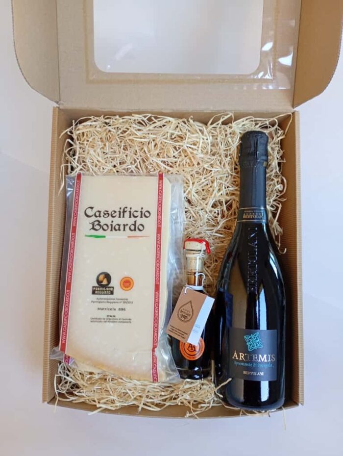 Pacco A Caja A con Vinagre Balsámico Tradicional de Módena DOP “Aragosta”, Parmigiano Reggiano de 24 meses y Vino Espumoso Spergola - Imagen 1